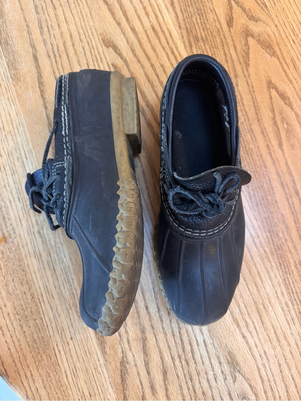 LL Bean Womens Waterproof Duck Shoes in Black- Classic Outdoor Style
